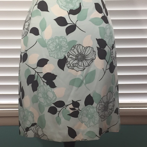 Ann Taylor Loft Silk Blend Floral Skirt Size 16 - Picture 5 of 8
